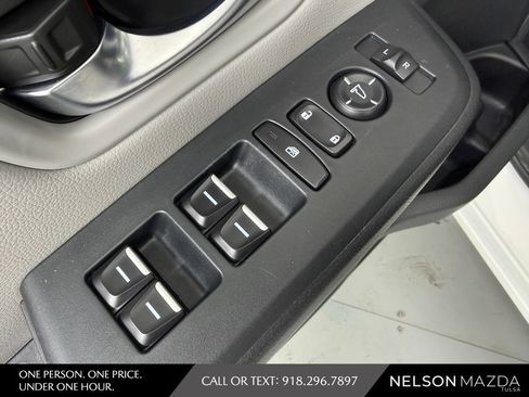 Used 2023 Honda Pilot Touring image 18