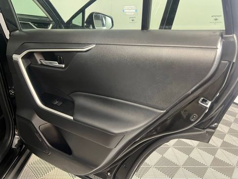 Used 2024 Toyota RAV4 XLE image 33