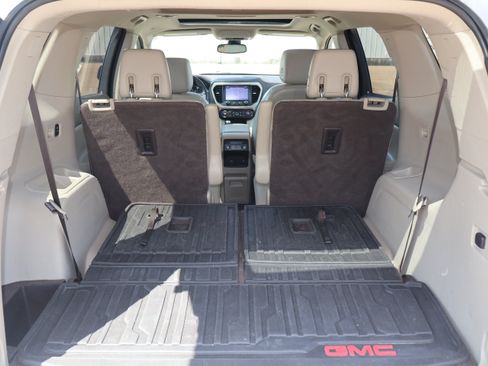 Used 2019 GMC Acadia Denali w/ Technology Package FWD image 20