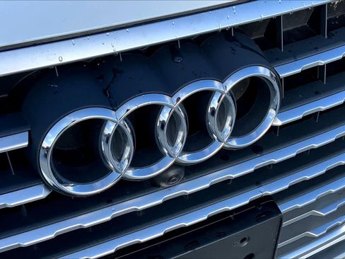 Used 2019 Audi Q7 3.0T Prestige w/ Prestige Package AWD/4WD image 33