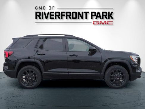 New 2026 GMC Terrain Elevation w/ Elevation Premium Package AWD/4WD image 2