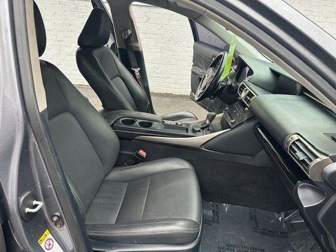 Used 2016 Lexus IS 200t 200t w/ Premium Package image 10