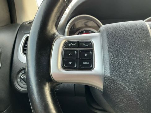 Used 2020 Dodge Journey SE w/ SE Popular Equipment Group image 17