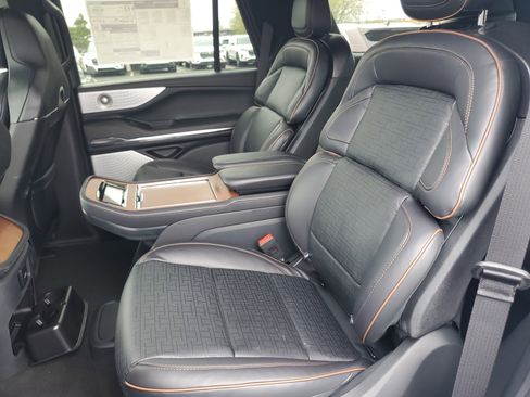 New 2026 Lincoln Navigator Black Label image 30