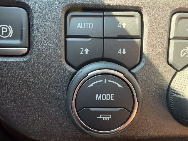 Used 2025 Chevrolet Silverado 1500 ZR2 w/ Technology Package AWD/4WD image 19