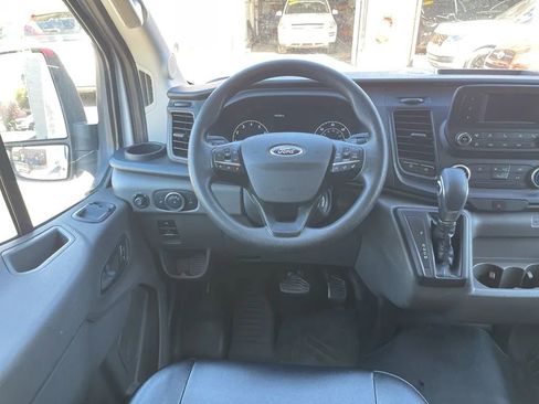 Used 2024 Ford Transit 250 Medium Roof w/LWB Van 3D image 13
