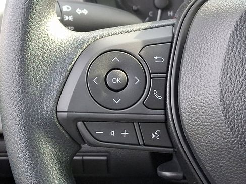 Certified 2025 Toyota Corolla LE image 20