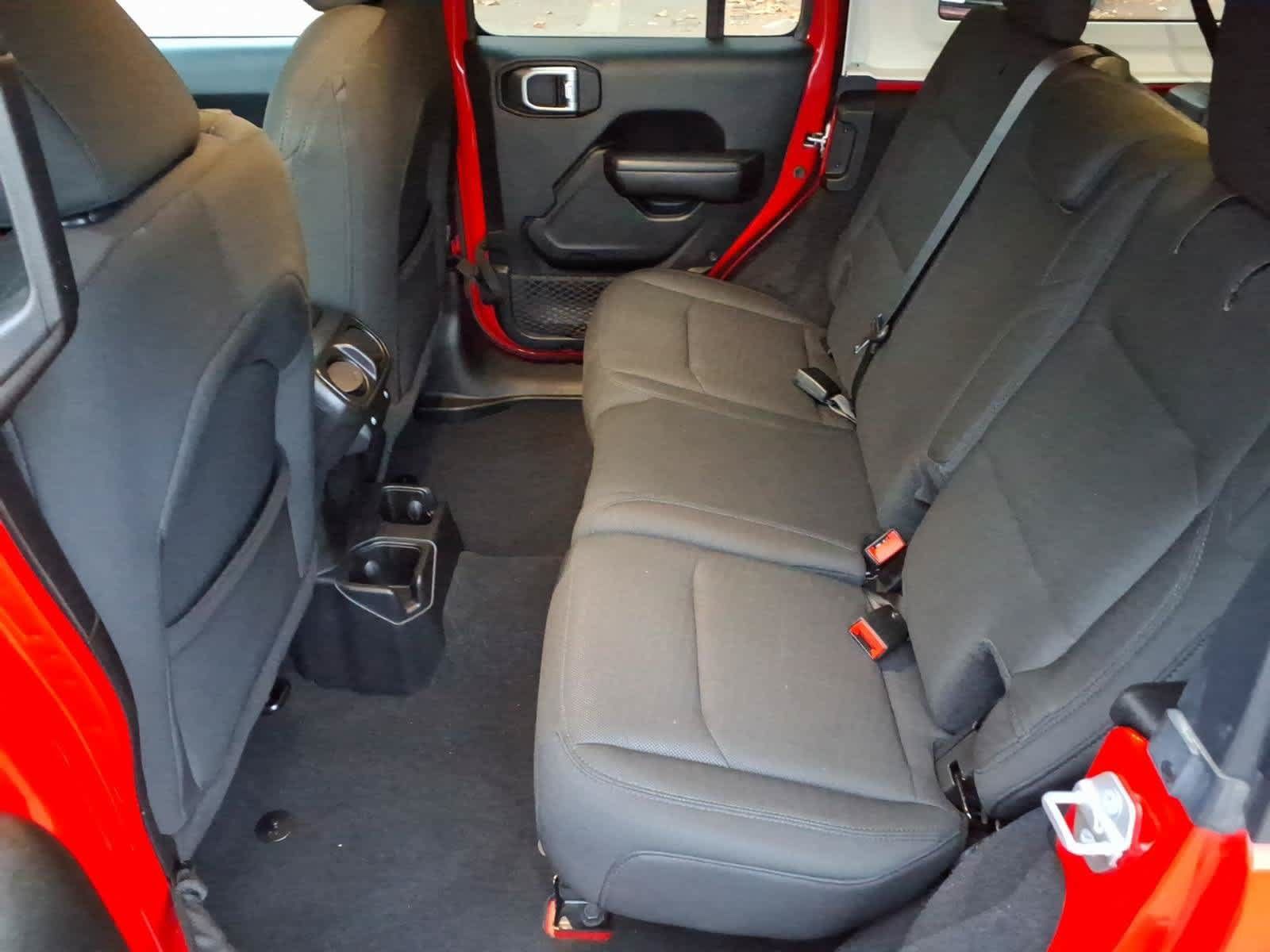 Used 2019 Jeep Wrangler Unlimited Sport S AWD/4WD image 9