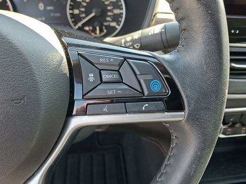 Used 2023 Nissan Altima 2.5 SV w/ SV Premium Package AWD/4WD image 24