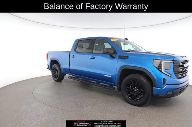 Used 2023 GMC Sierra 1500 Elevation w/ LPO, Elevation Black Package AWD/4WD image 27