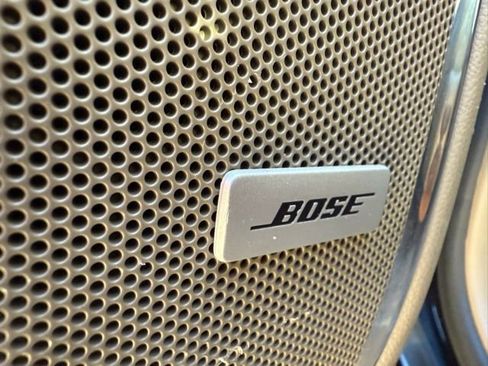 Used 2020 Chevrolet Suburban Premier image 12