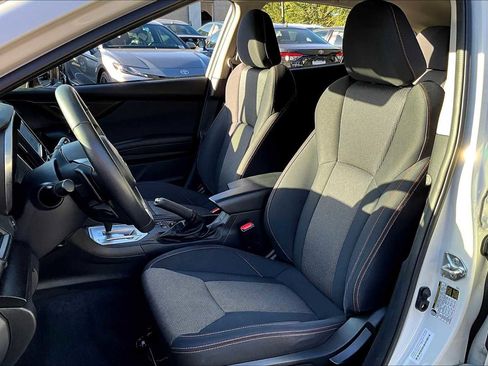 Used 2023 Subaru Crosstrek 2.0i Premium image 8