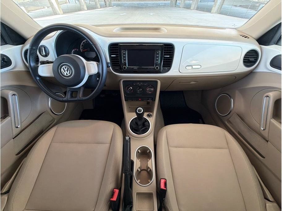Used 2013 Volkswagen Beetle 2.5 FWD image 13