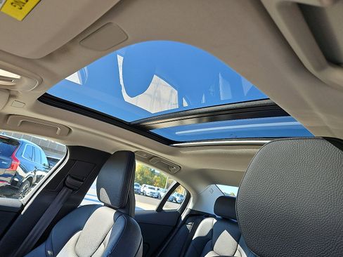 Certified 2025 Volvo S60 B5 Plus image 13