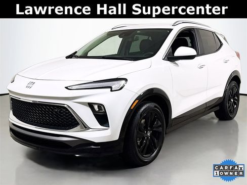 Used 2024 Buick Encore GX Sport Touring image 1