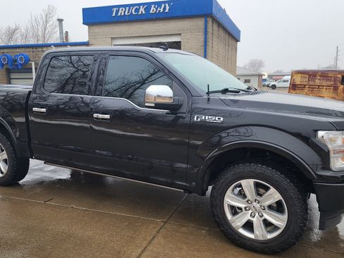 Used 2019 Ford F150 Platinum w/ Equipment Group 701A Luxury image 3