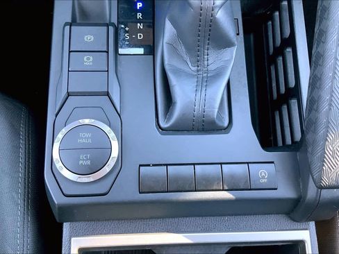 Used 2024 Toyota Tacoma SR5 image 29