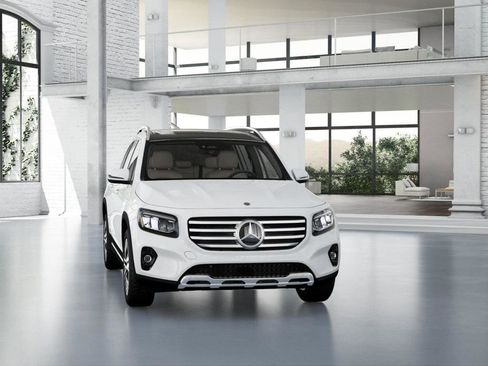 New 2026 Mercedes-Benz GLB 250 4MATIC image 8