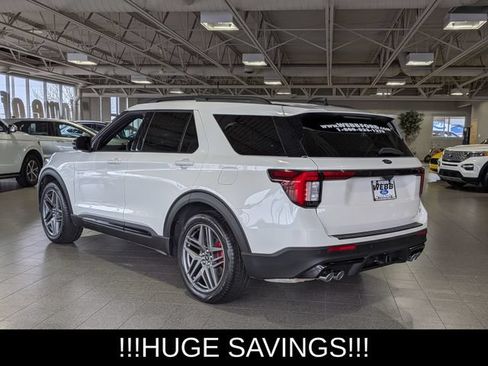 Used 2025 Ford Explorer ST AWD/4WD image 6