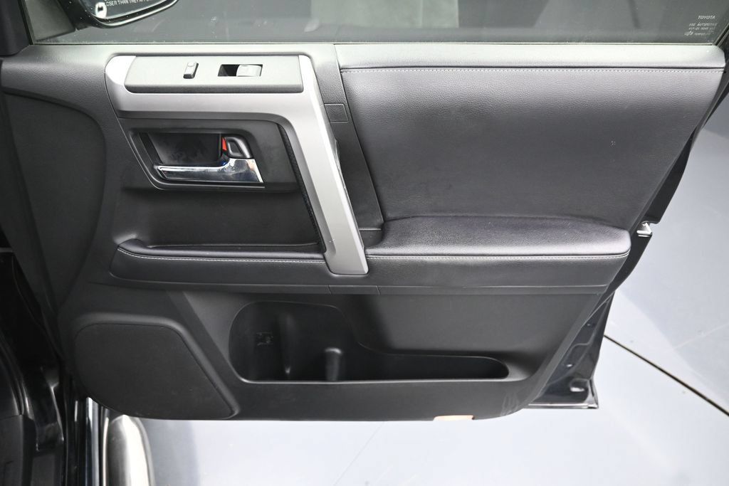 Certified 2022 Toyota 4Runner Limited AWD/4WD image 37