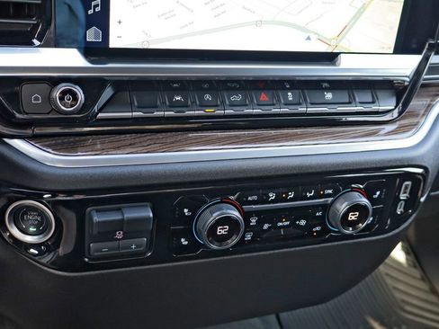 Certified 2025 Chevrolet Silverado 1500 LT image 16