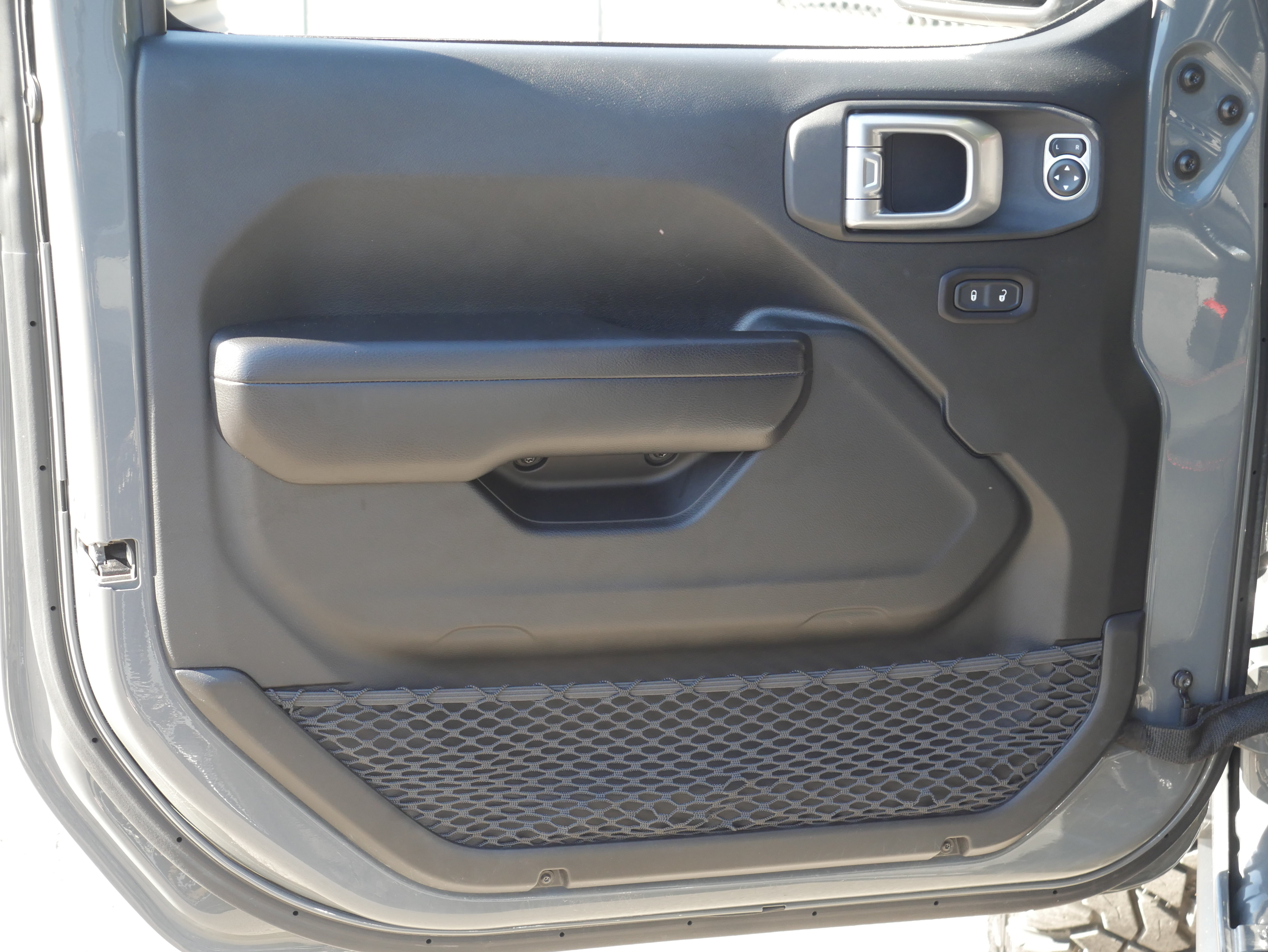 Used 2019 Jeep Wrangler Rubicon AWD/4WD image 33
