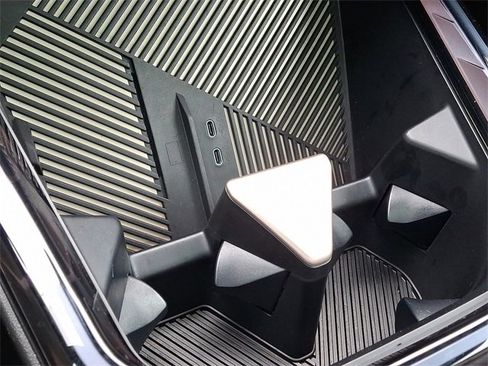 Used 2025 BMW X3 xDrive30i image 24