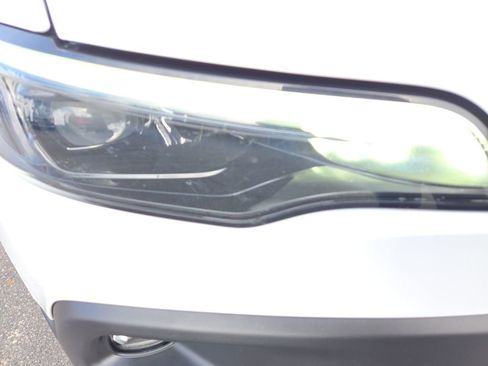 Used 2020 Jeep Cherokee Trailhawk w/ Technology Group image 15