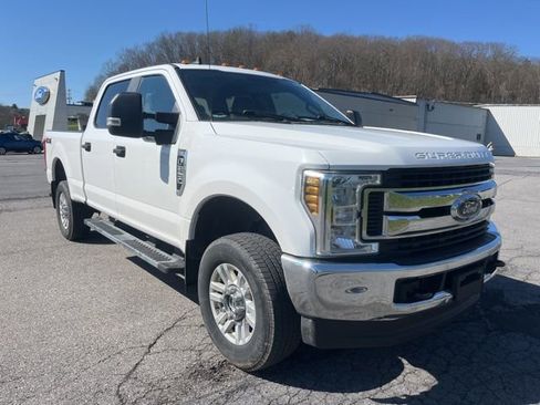 Used 2019 Ford F250 XL w/ STX Appearance Package image 3