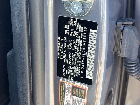 Certified 2023 Kia Sorento LX FWD image 30