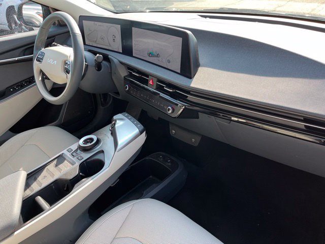 Used 2023 Kia EV6 Wind w/ Wind Technology Package AWD/4WD image 10