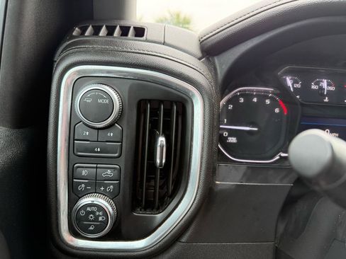 Used 2021 GMC Sierra 3500 SLE w/ SLE Convenience Package AWD/4WD image 29