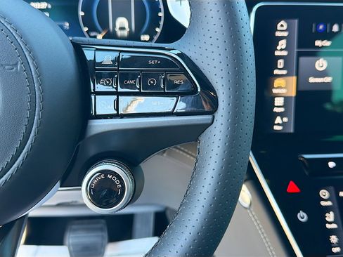 New 2025 Maserati Grecale Modena image 39