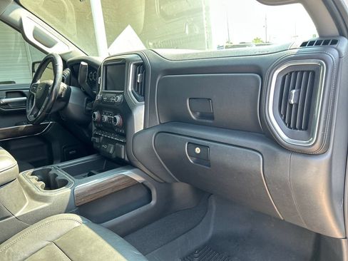 Used 2019 Chevrolet Silverado 1500 RST AWD/4WD image 13