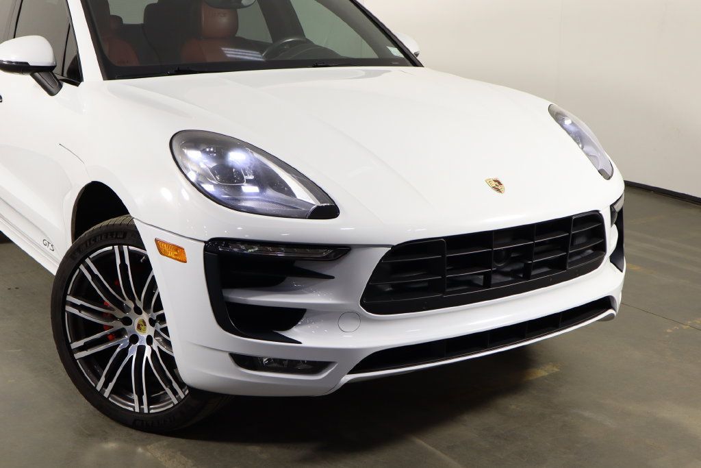 Used 2017 Porsche Macan GTS AWD/4WD image 47