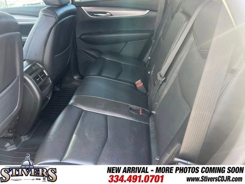 Used 2018 Cadillac XT5 Luxury w/ Driver Awareness Package image 10