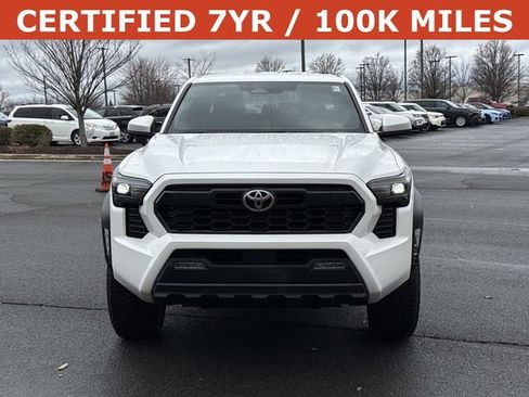 Used 2024 Toyota Tacoma TRD Off-Road image 6