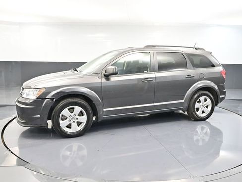Used 2016 Dodge Journey SE w/ Flexible Seating Group image 11