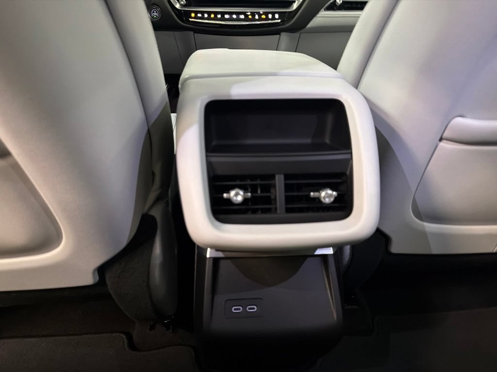 Certified 2024 Cadillac Lyriq Sport RWD image 57