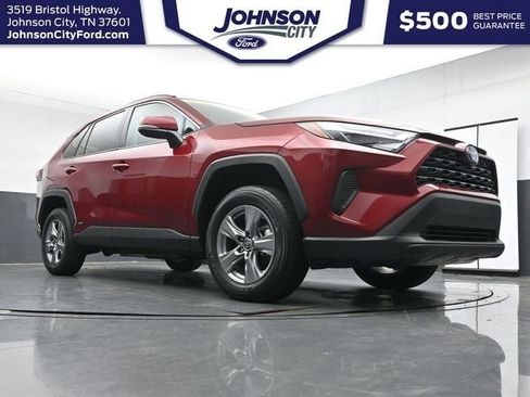 Used 2024 Toyota RAV4 XLE AWD/4WD image 27