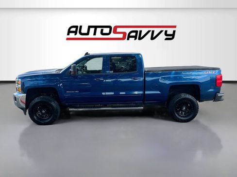 Used 2019 Chevrolet Silverado 2500 LT w/ LT Convenience Package AWD/4WD image 4