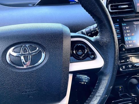 Used 2016 Toyota Prius Four FWD image 24