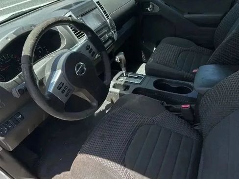 Used 2019 Nissan Frontier SV RWD image 7
