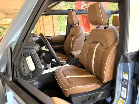 Used 2025 Ford Bronco Outer Banks AWD/4WD image 15