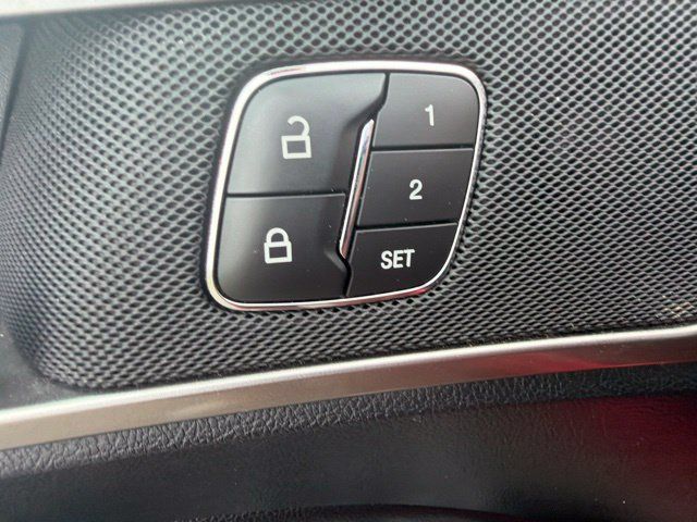 Used 2020 Ford Fusion SEL FWD image 22
