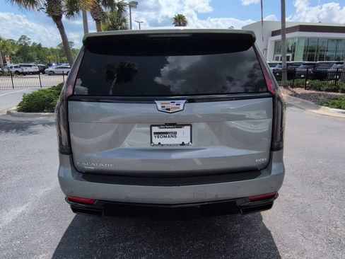 Used 2024 Cadillac Escalade ESV Sport w/ Heavy-Duty Trailer Package RWD image 5