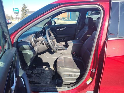 Used 2023 Chevrolet Blazer Premier image 12