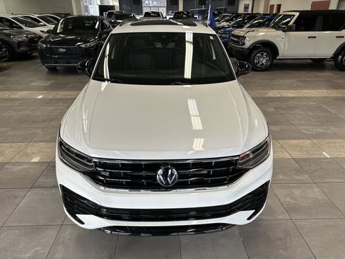 Used 2024 Volkswagen Tiguan SE R-Line image 20