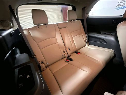 Used 2021 Honda Pilot Touring image 23