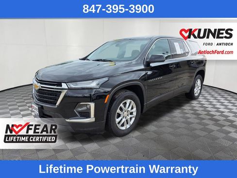 Used 2023 Chevrolet Traverse LS AWD/4WD image 3